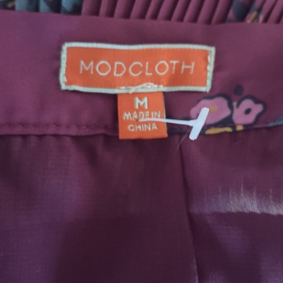 Modcloth Floral Pleated Mini Chiffon Skirt Size M - Picture 8 of 10